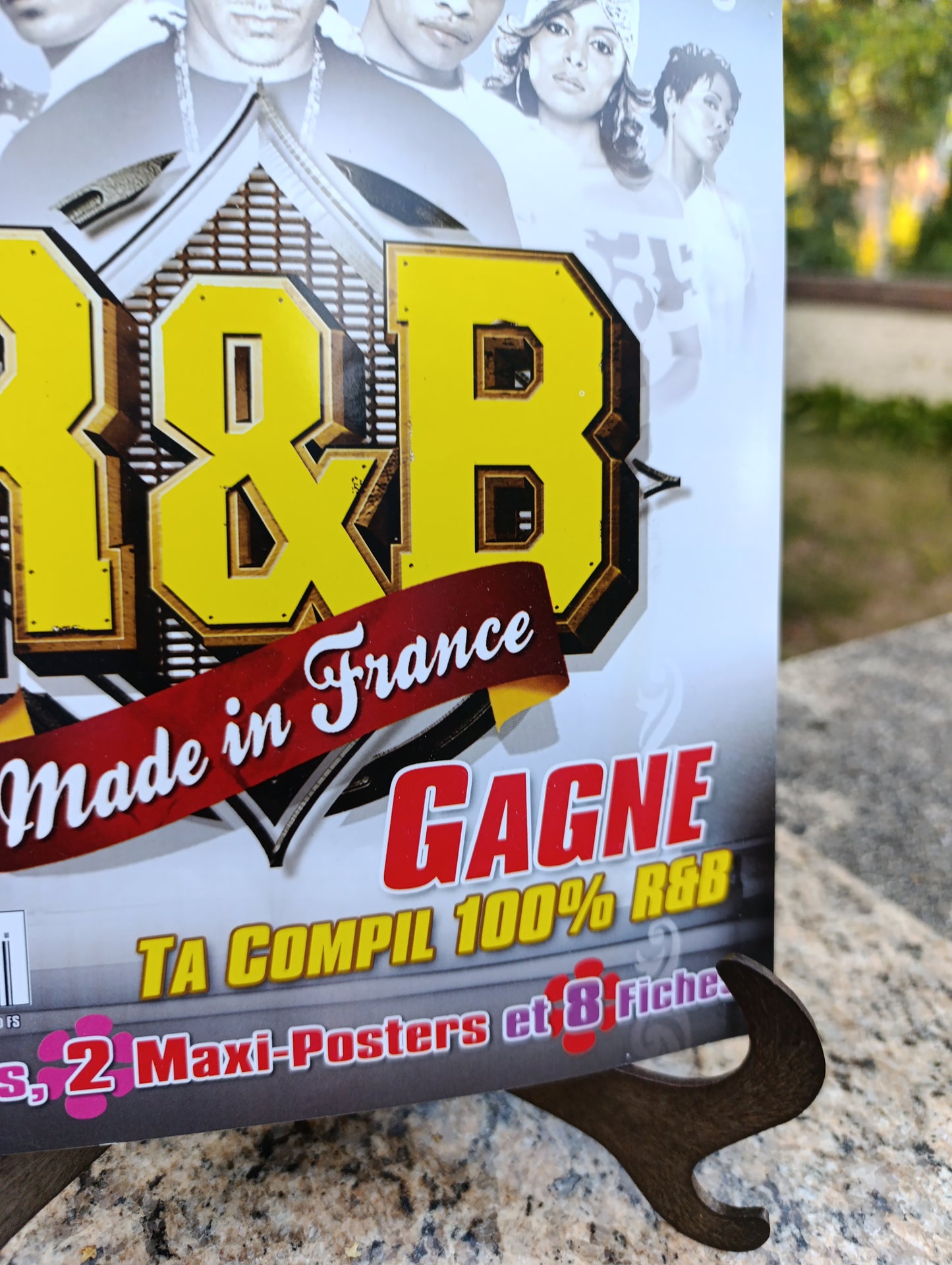 100% R&B N°13 Made in France – M. Pokora, K-Maro, Diam's, Akon – Magazine Collector