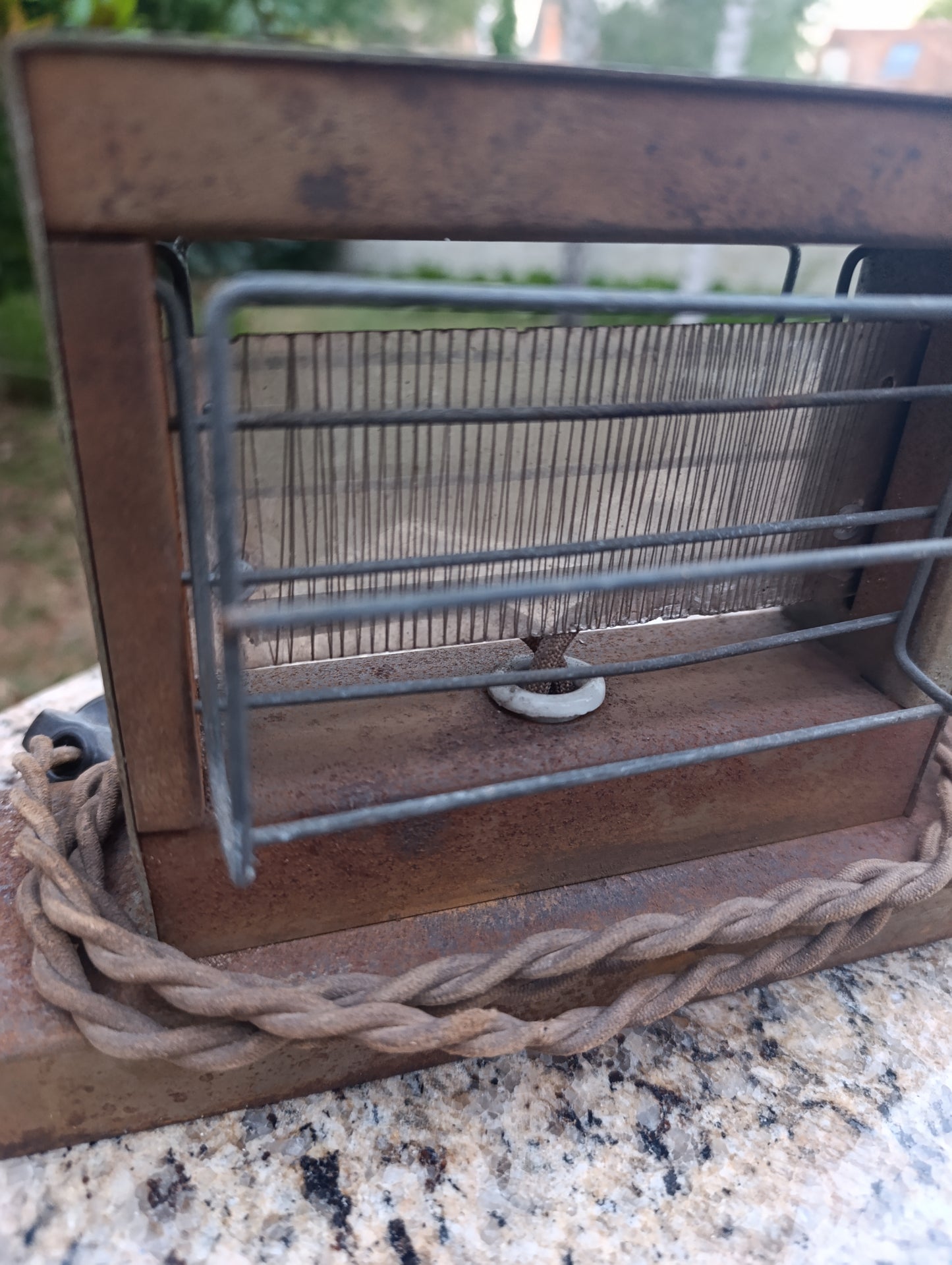 Ancien grille-pain électrique vintage en métal – Années 1940-1960