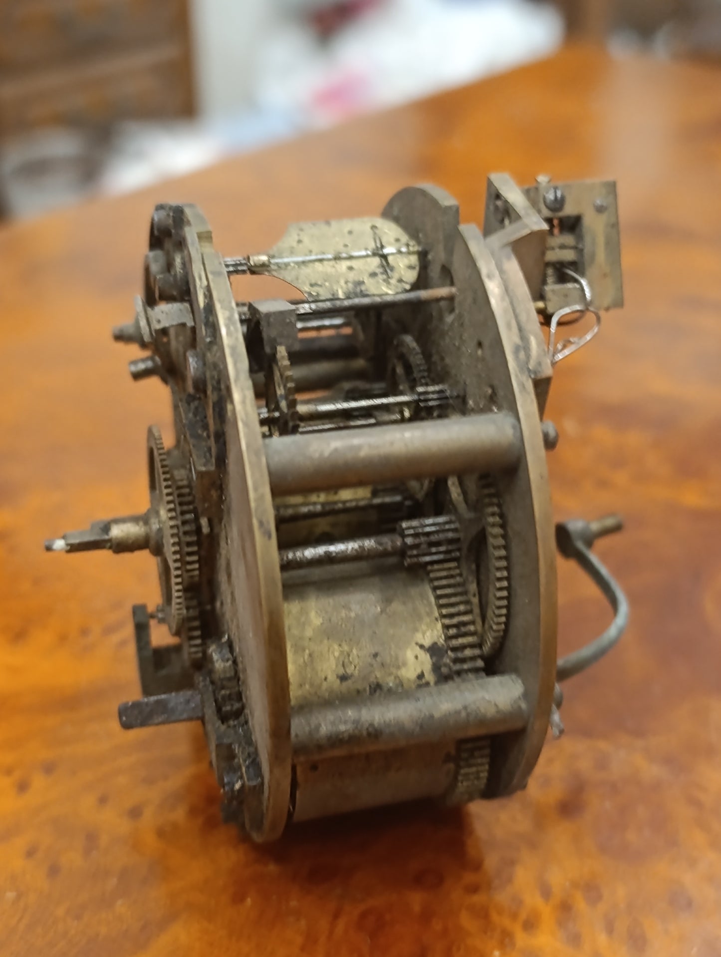 Mécanisme ancien d'horloge rond à ressort – Mouvement mécanique pour pièces ou restauration