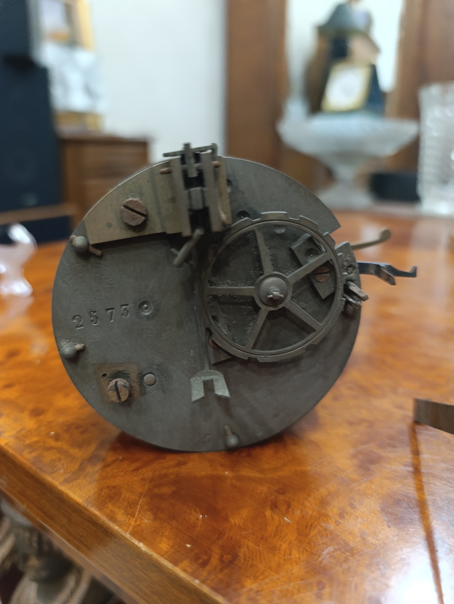 Mouvement d'horloge ancien Vve Dupuis Elbeuf avec cadran émaillé – À restaurer