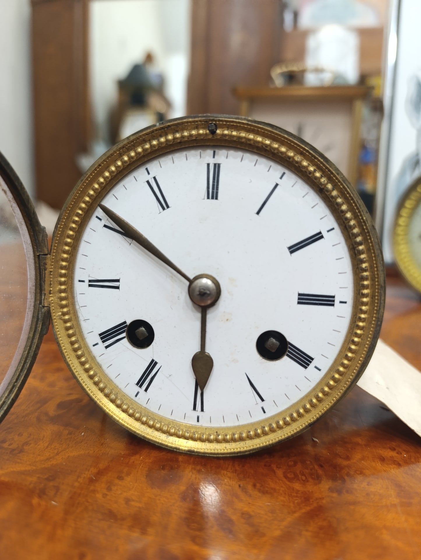 Mouvement de pendule Japy Frères Médaille d'Honneur avec cadran, aiguilles, lunette et verre – Complet – Pour restauration