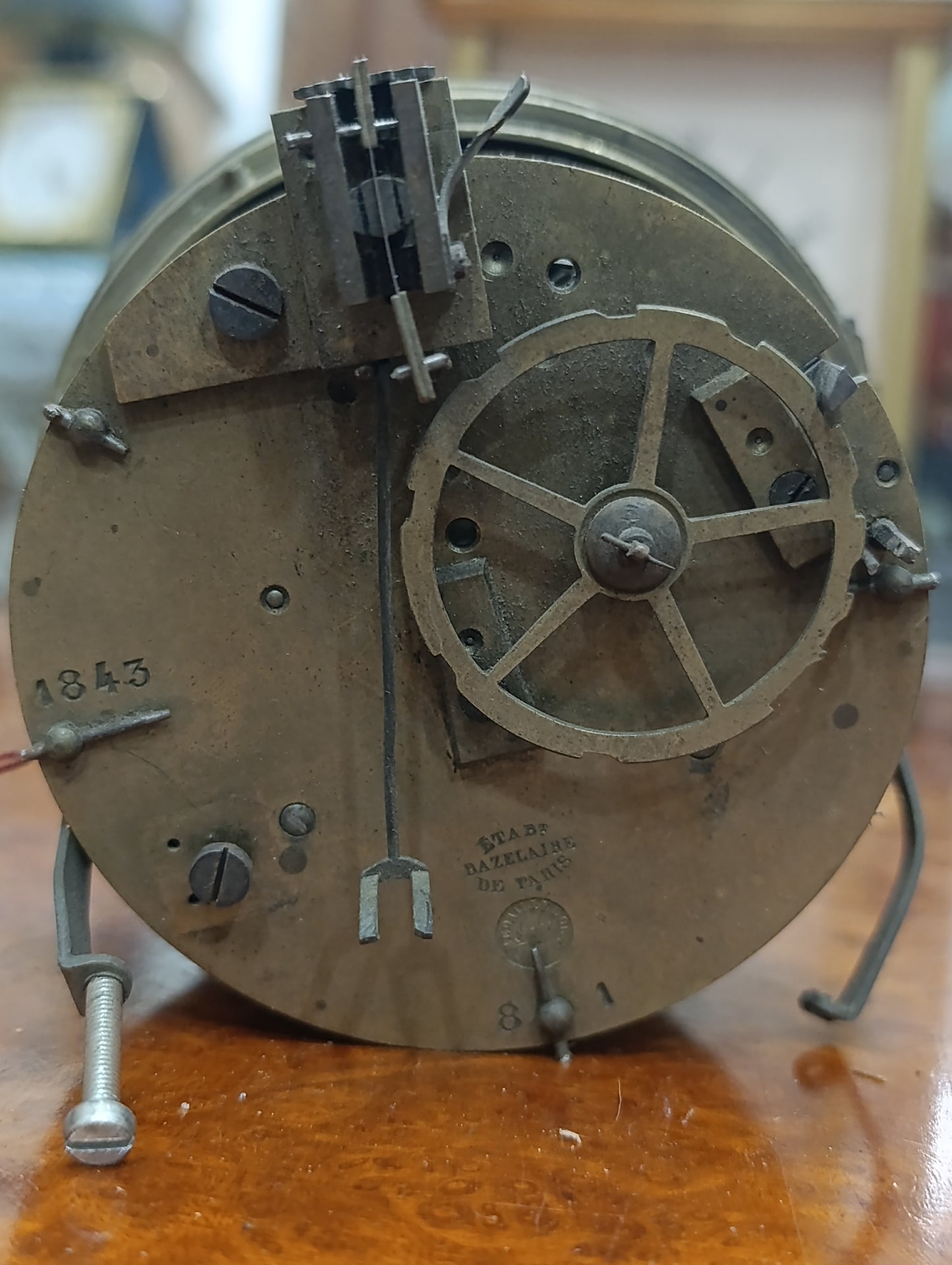 Mouvement de pendule Japy Frères Médaille d'Honneur avec cadran, aiguilles, lunette et verre – Complet – Pour restauration