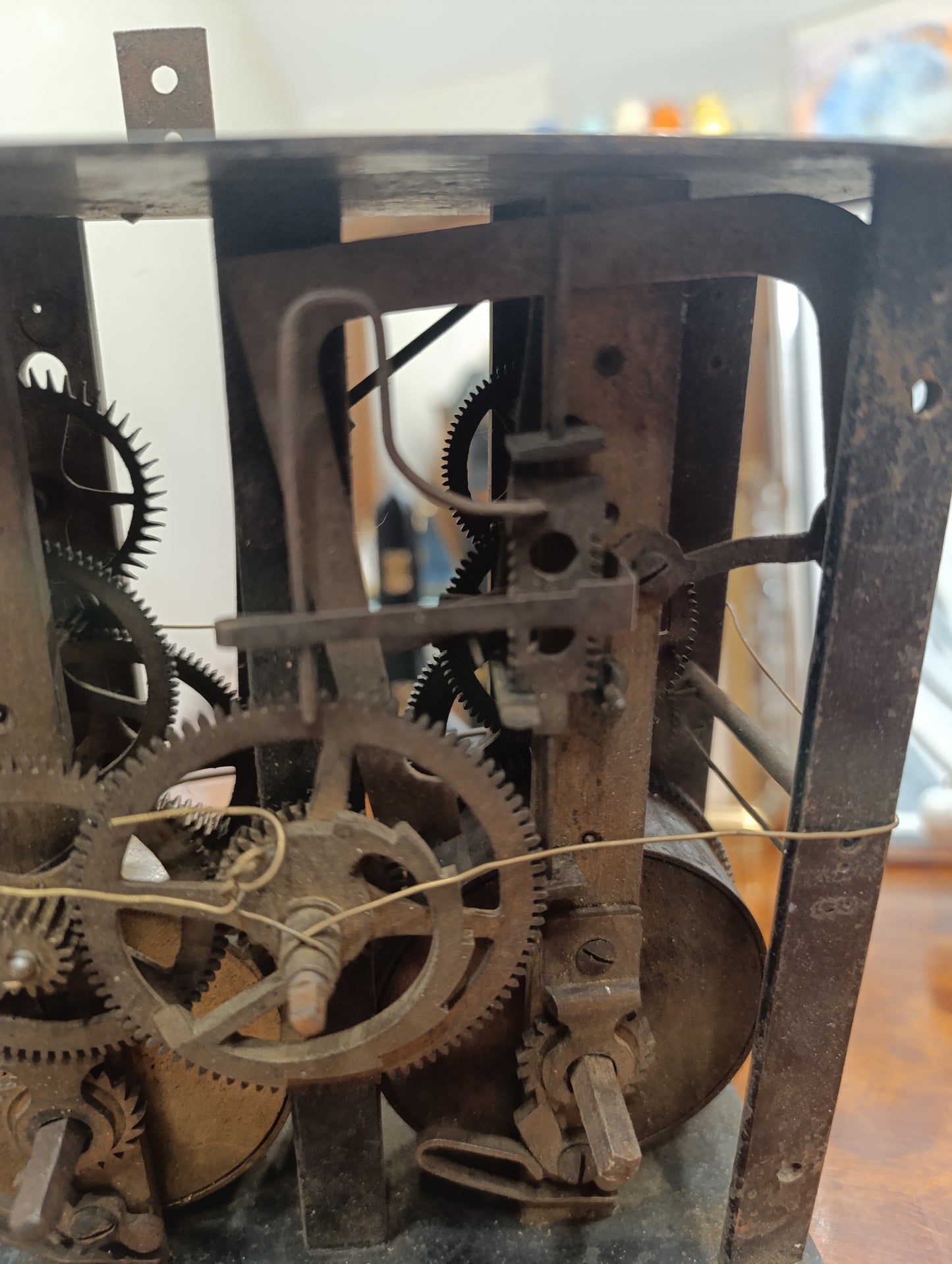 Mouvement ancien de pendule comtoise 2 trains avec cloche