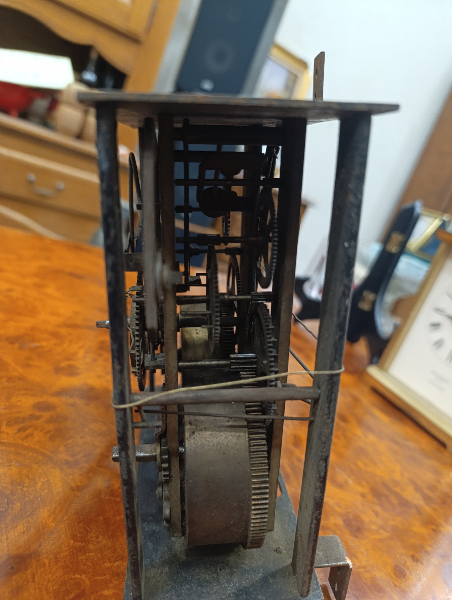 Mouvement ancien de pendule comtoise 2 trains avec cloche