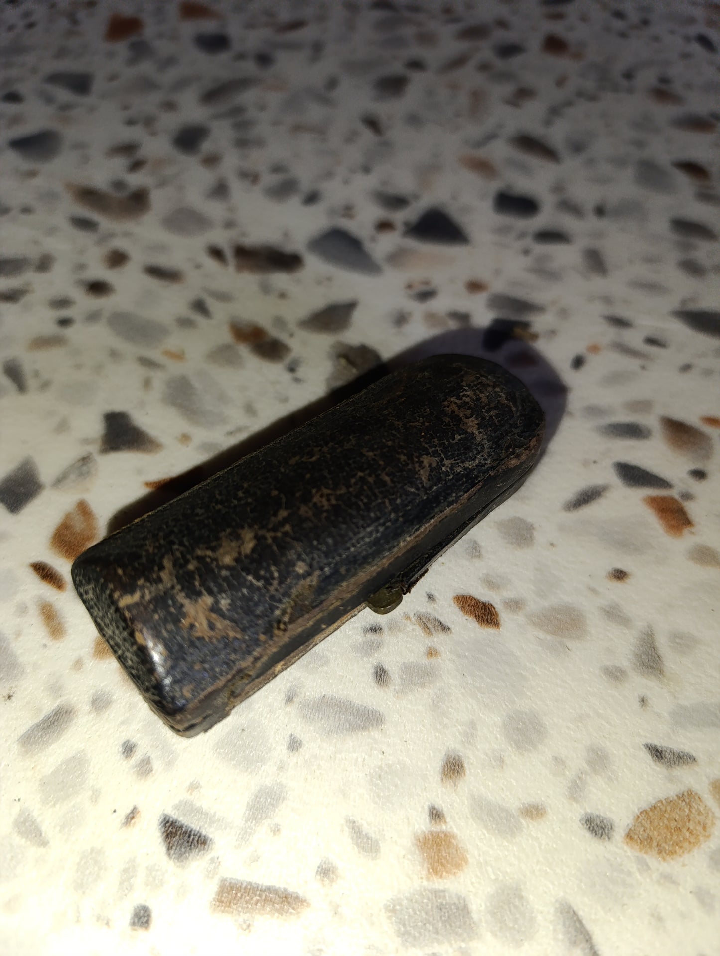 Ancienne petite pipe Au Pacha Besançon avec étui d’origine – J.V.