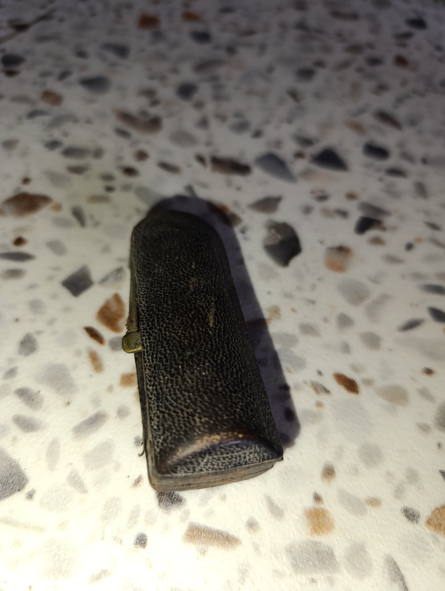 Ancienne petite pipe Au Pacha Besançon avec étui d’origine – J.V.