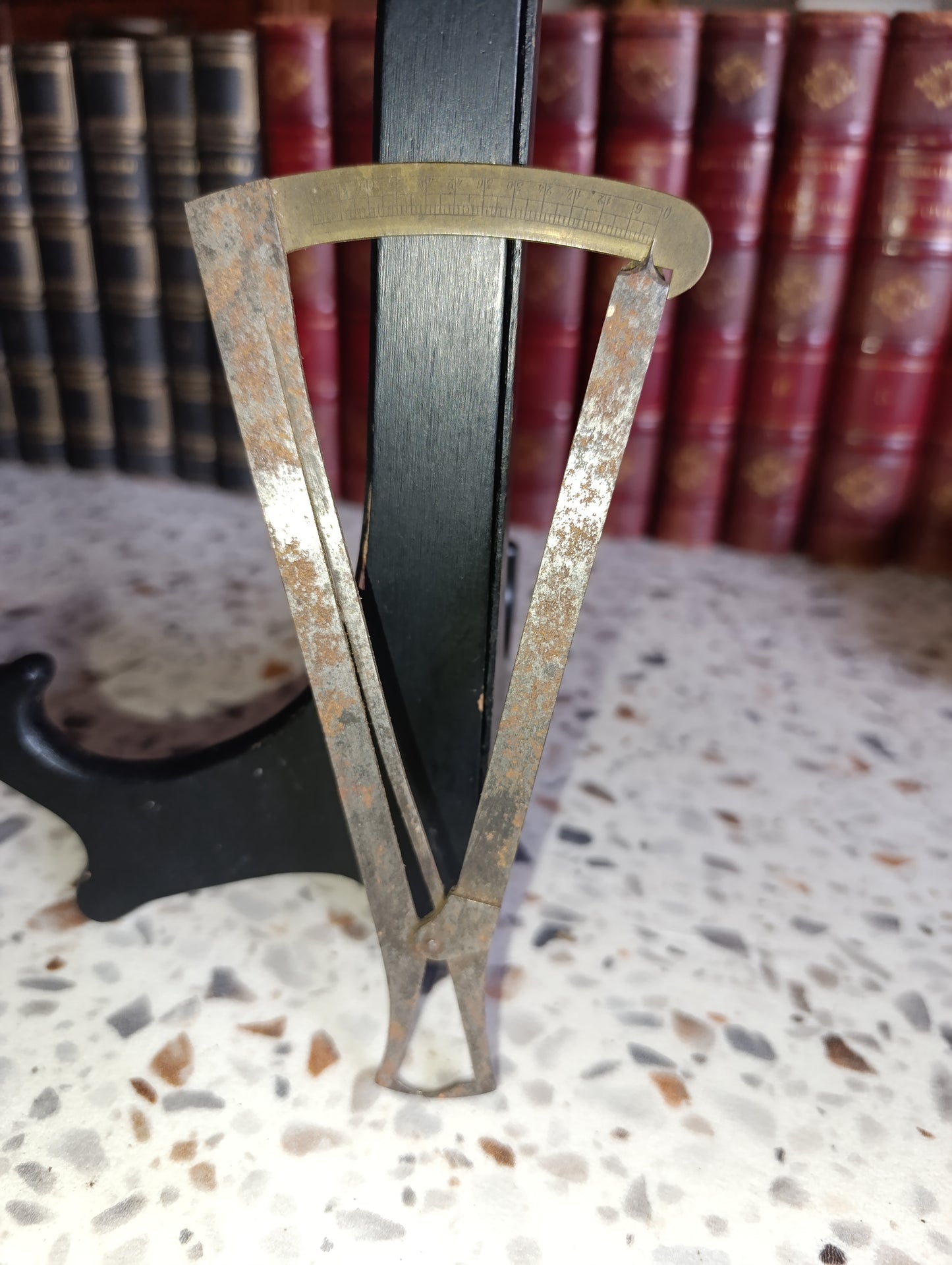 Ancien compas au dixième d’horloger bijoutier – Instrument de mesure