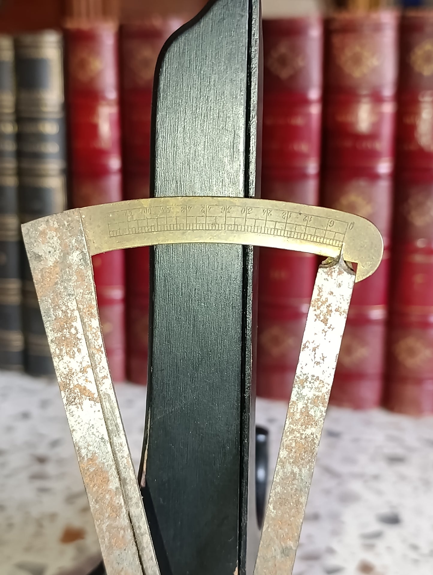 Ancien compas au dixième d’horloger bijoutier – Instrument de mesure