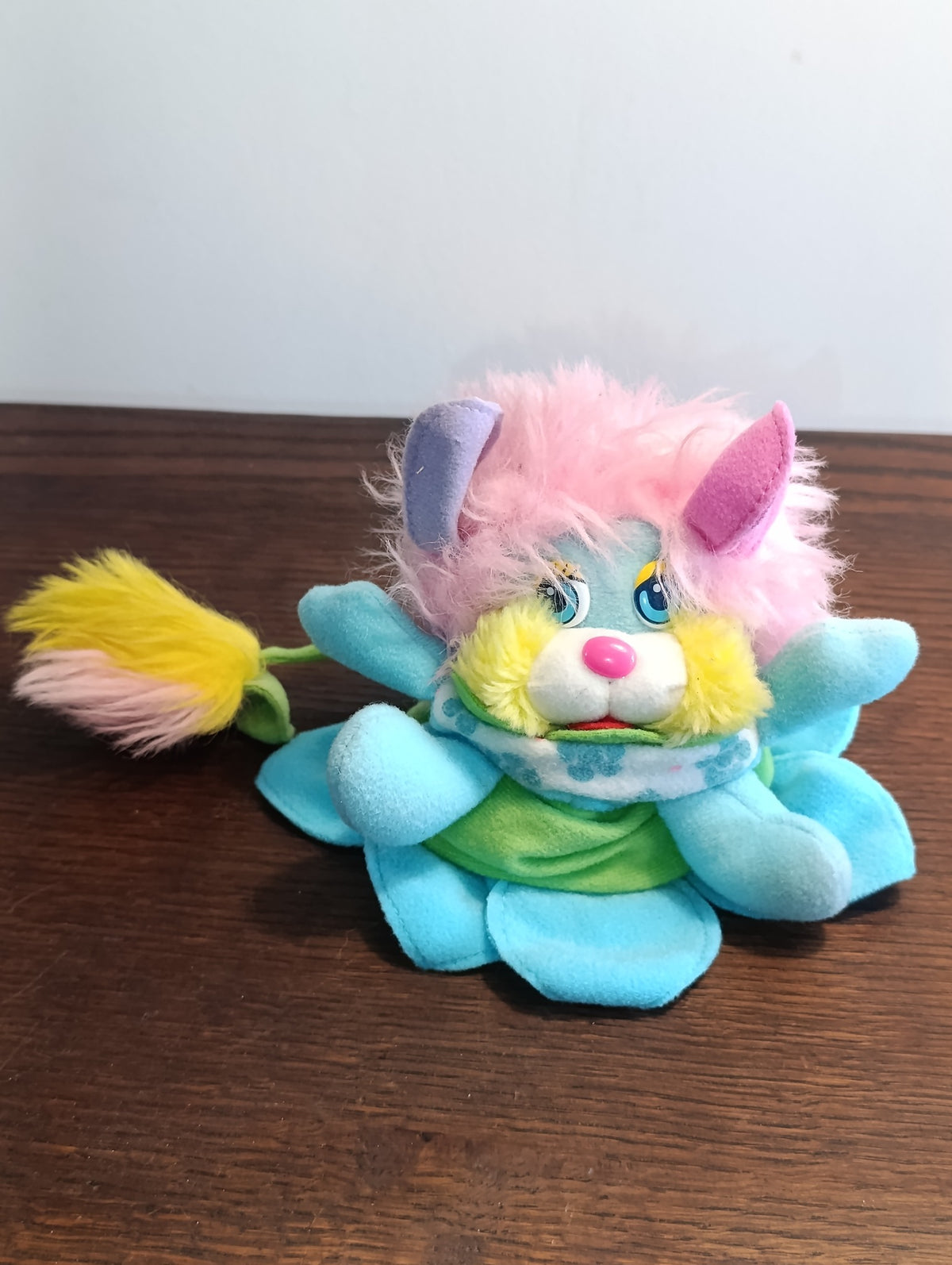 Peluche Popples fleur bleue et verte vintage à cheveux roses