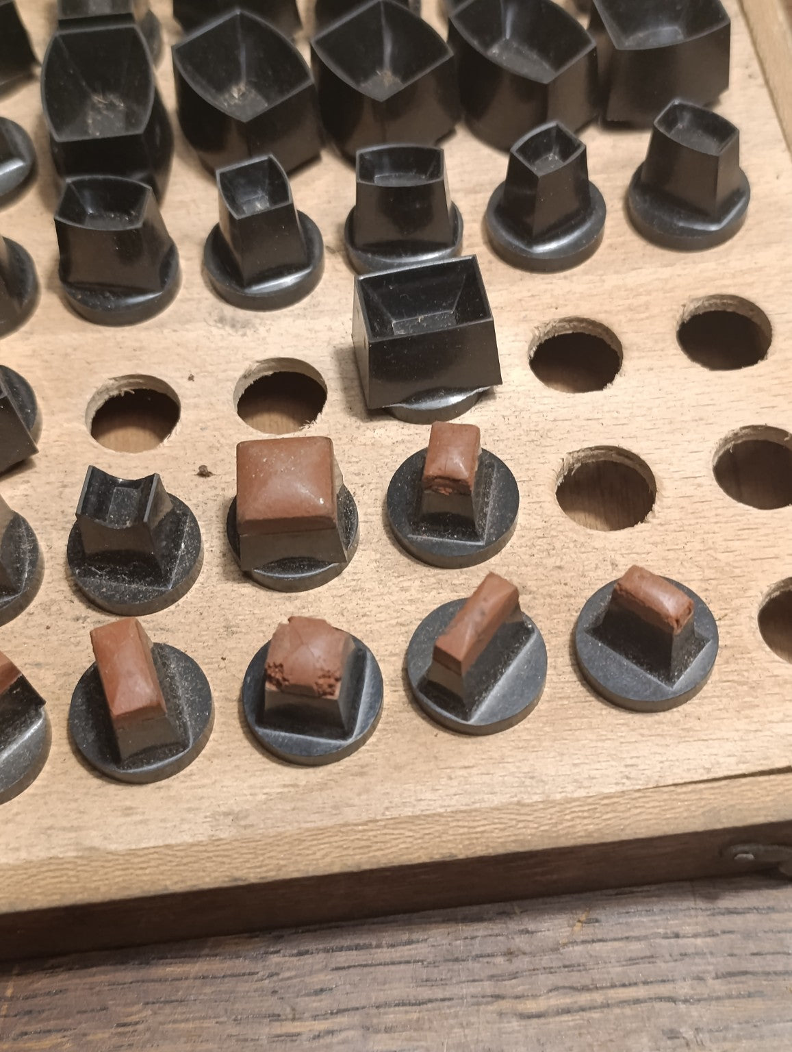Détail des tasseaux ROBUR, emplacements et garnitures anciennes