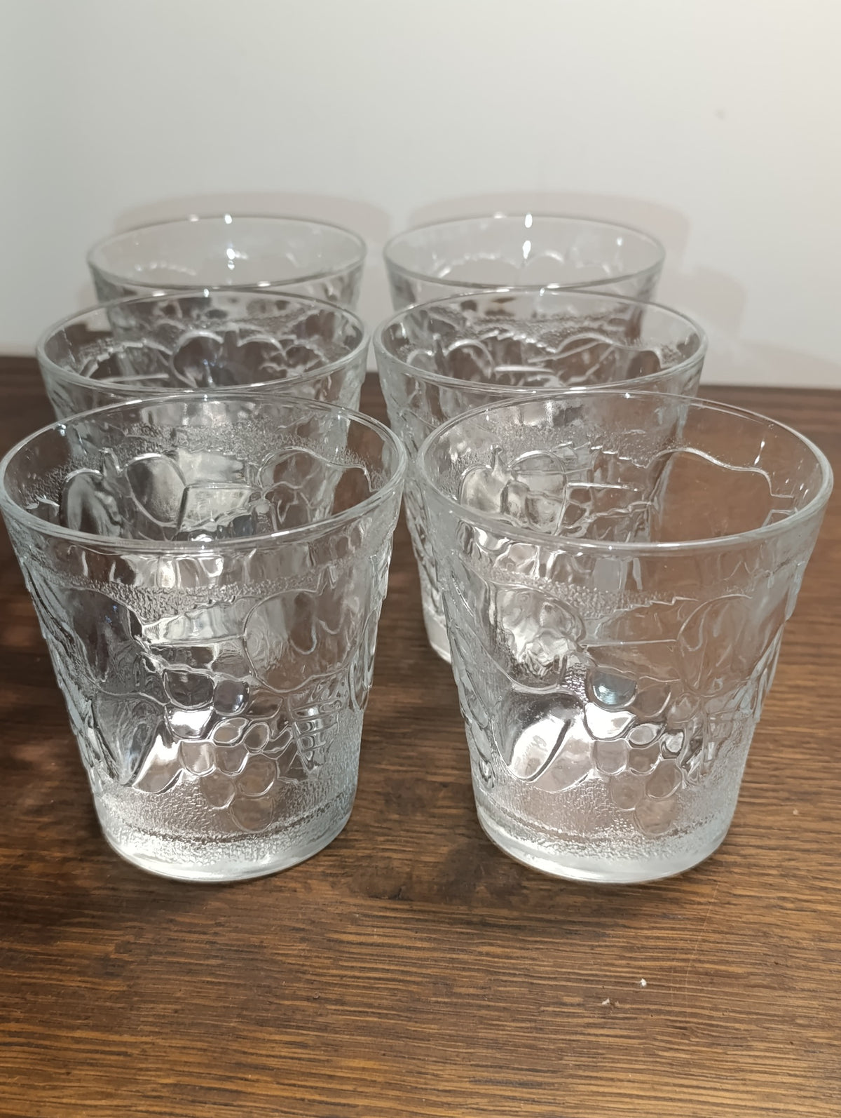Lot de 6 verres à eau à décor de fruits en relief – style rétro