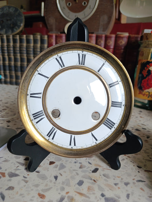 Cadran émaillé ancien de pendule de cheminée avec entourage laiton