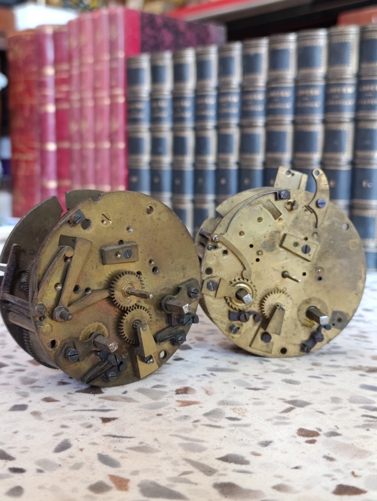 Lot de 2 mécanismes de réveil ancien mécaniques – Mouvements pour restauration ou pièces détachées