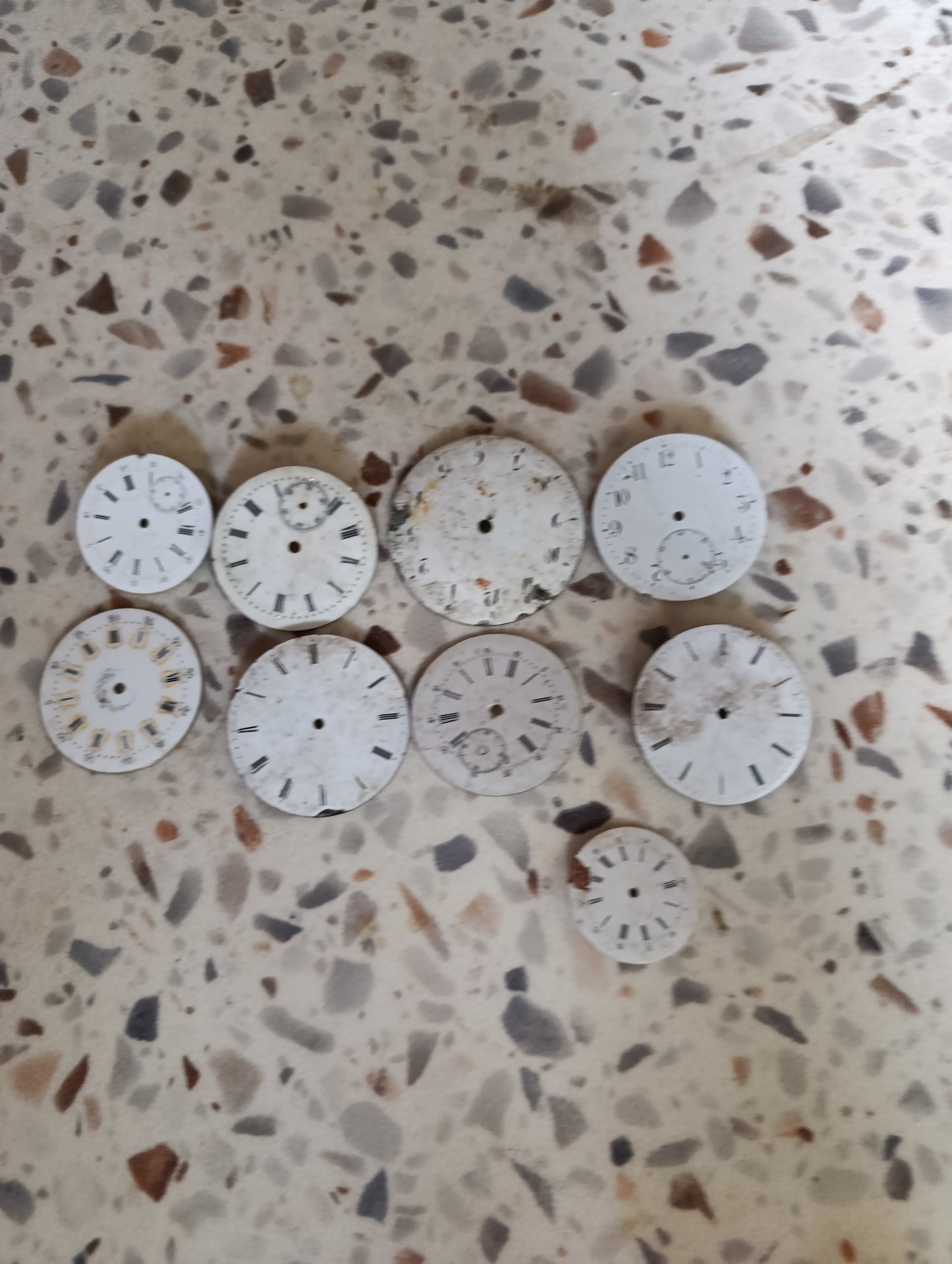 Lot de 9 cadrans émaillés anciens pour montres à gousset et pendulettes – Pièces d'horlogerie