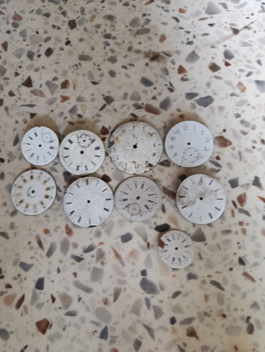 Lot de 9 cadrans émaillés anciens pour montres à gousset et pendulettes – Pièces d'horlogerie