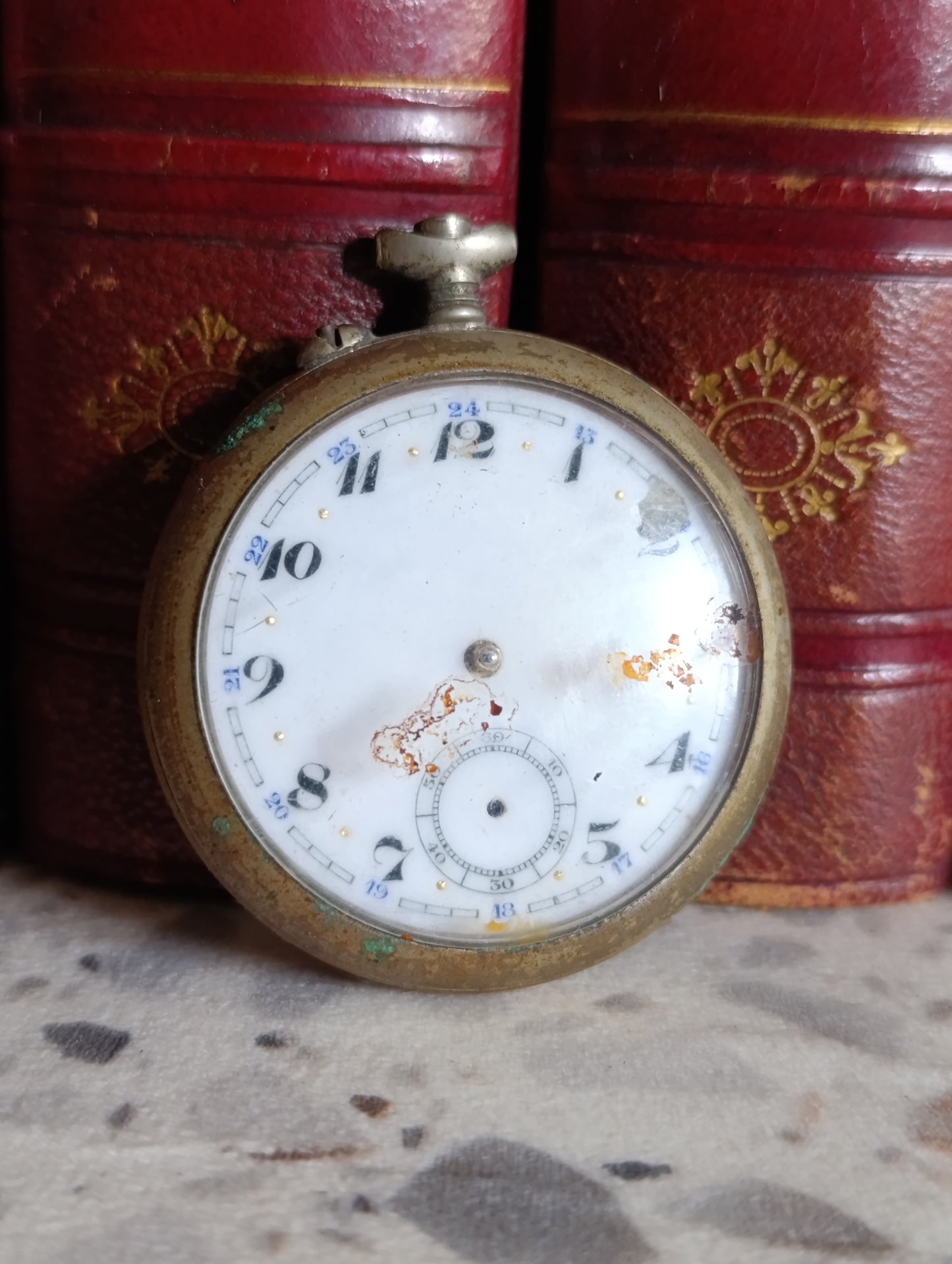 Montre à gousset ancienne mécanique cadran émaillé à restaurer