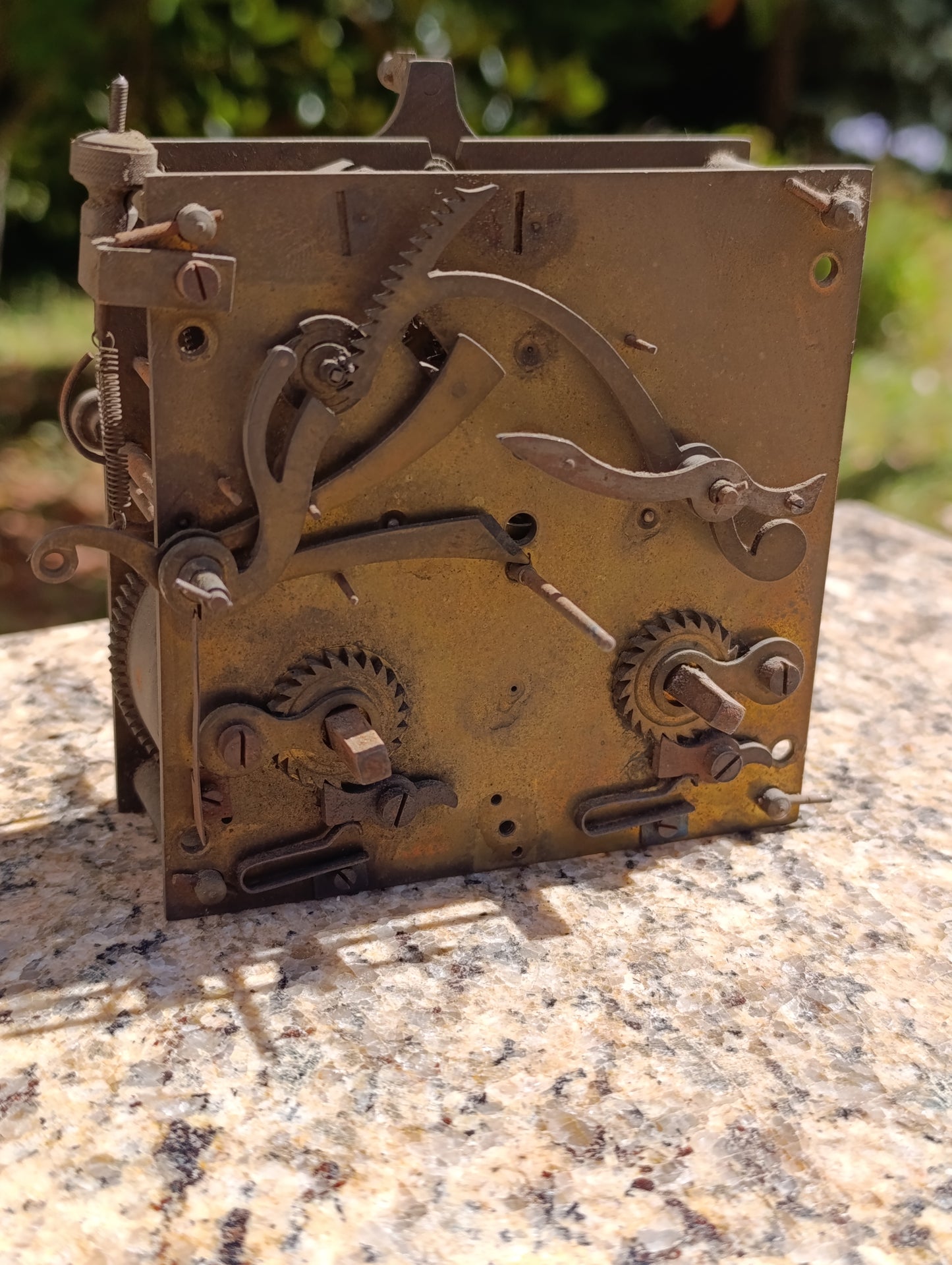 Mouvement d’horloge ancien mécanique 2 trains – sonnerie – DRGM – pièce détachée à restaurer