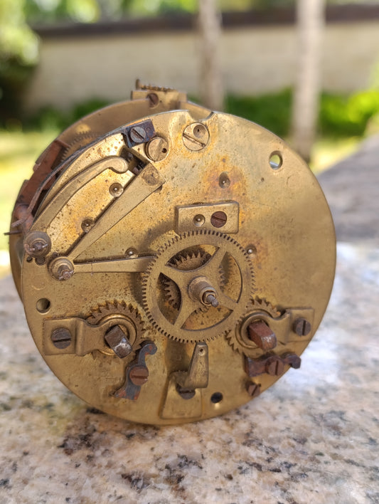 Mouvement d'horloge ancienne à sonnerie 2 barillets Ø 9,3 cm – pour restauration ou pièces