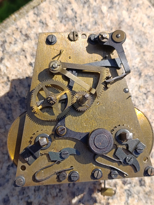 Mouvement d’horloge ancien ODO – fabrication française – pièce détachée