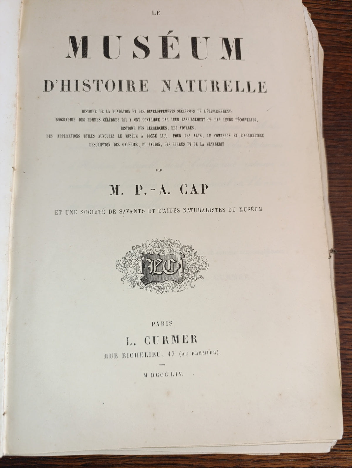 Le Muséum d’histoire naturelle — Cap, Curmer 1854 — exemplaire photographié