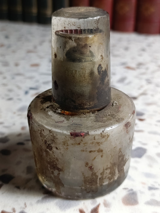 Ancienne lampe chalumeau d'horloger en verre – Stock d'horlogerie – En l'état