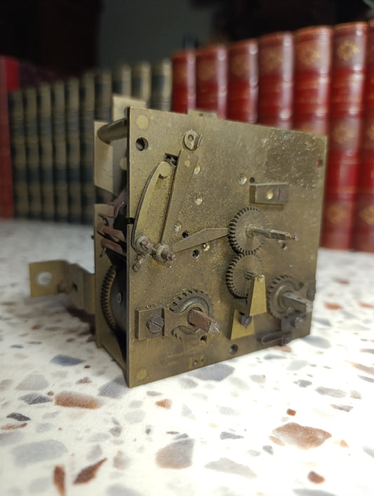 Mouvement d'horloge ancien à sonnerie 2 trains en laiton – Mécanisme pendule à restaurer – Hauteur 10,5 cm