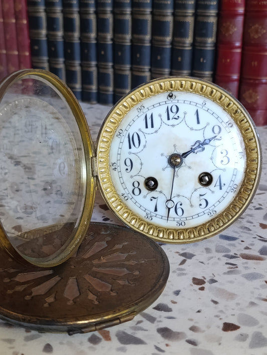 Mouvement d'horloge ancien A.D. Mougin avec cadran émaillé