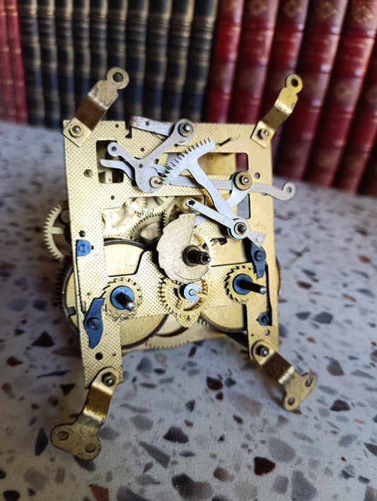 Mouvement d’horloge à carillon ancien double barillet pour restauration ou pièces
