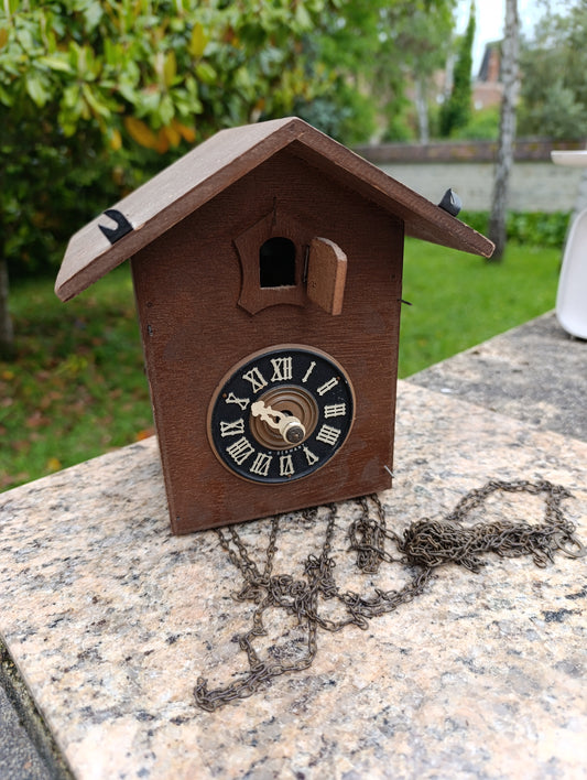 Coucou ancien Regula West Germany en bois avec oiseau animé – Mouvement mécanique à chaînes – À restaurer