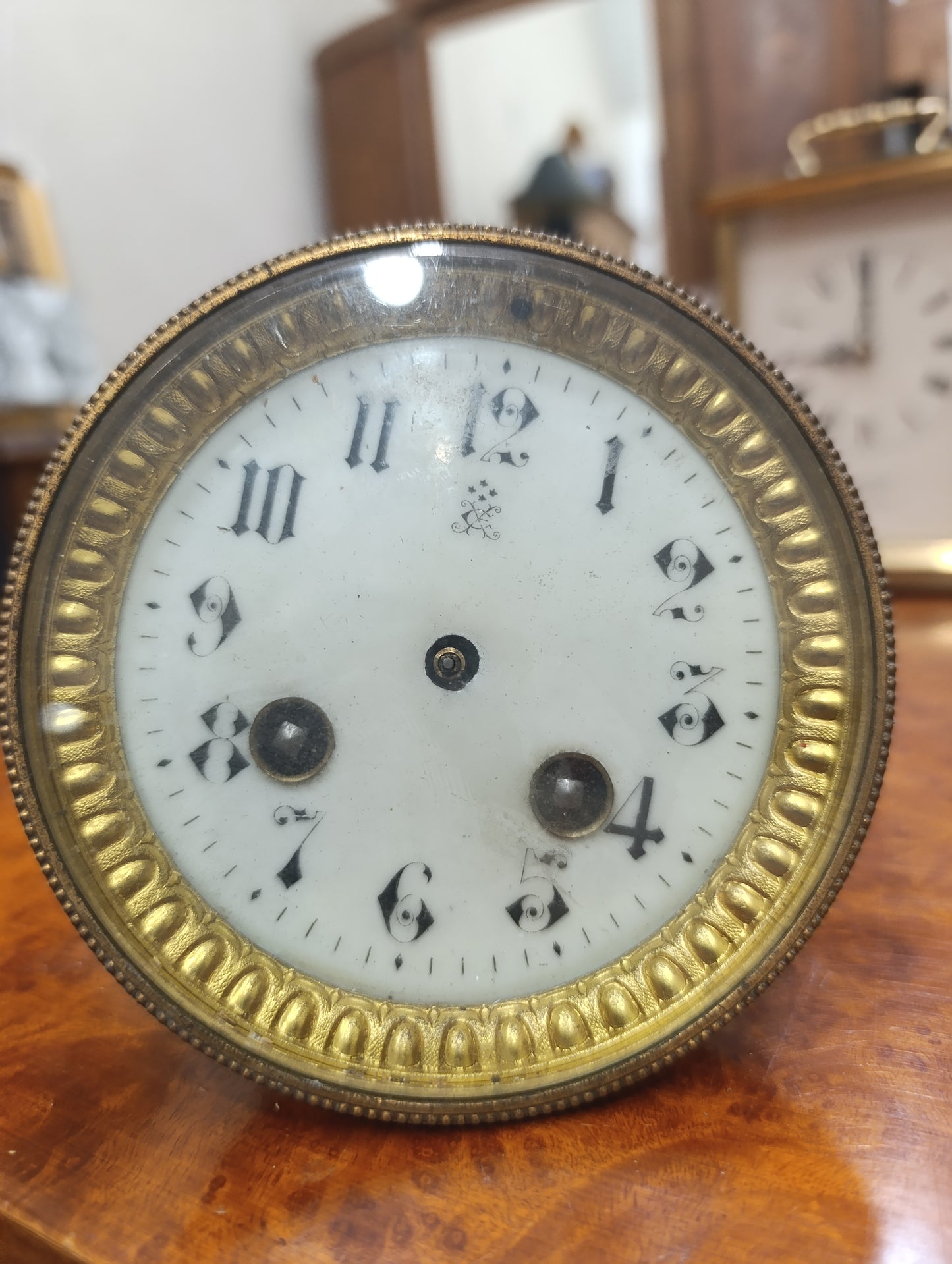 Mouvement de pendule ancienne avec cadran émaillé, lunette en laiton et verre – 8,3 cm – Pour restauration