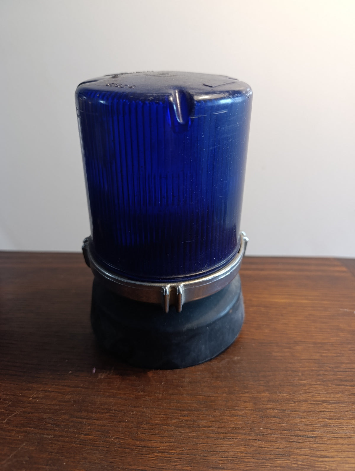 Gyrophare bleu ancien HELLA – collection – non testé