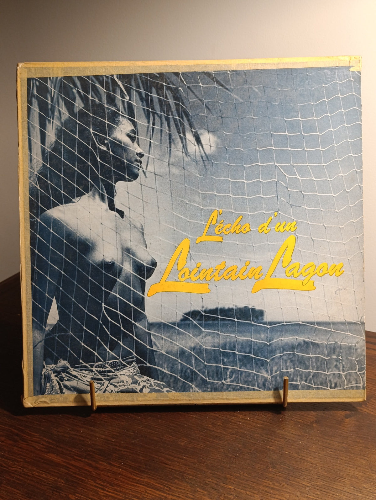 L’Écho d’un lointain lagon – Vinyle 33 tours – pochette de l’exemplaire vendu
